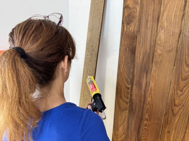 Theresa Wood Plank Feature Wall Super Glue Total Tech